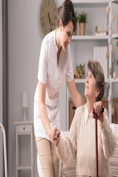 طريقة استقدام ممرضة منزلية 3 هاوس ميد طريقة استقدام ممرضة منزلية 3 هاوس ميد